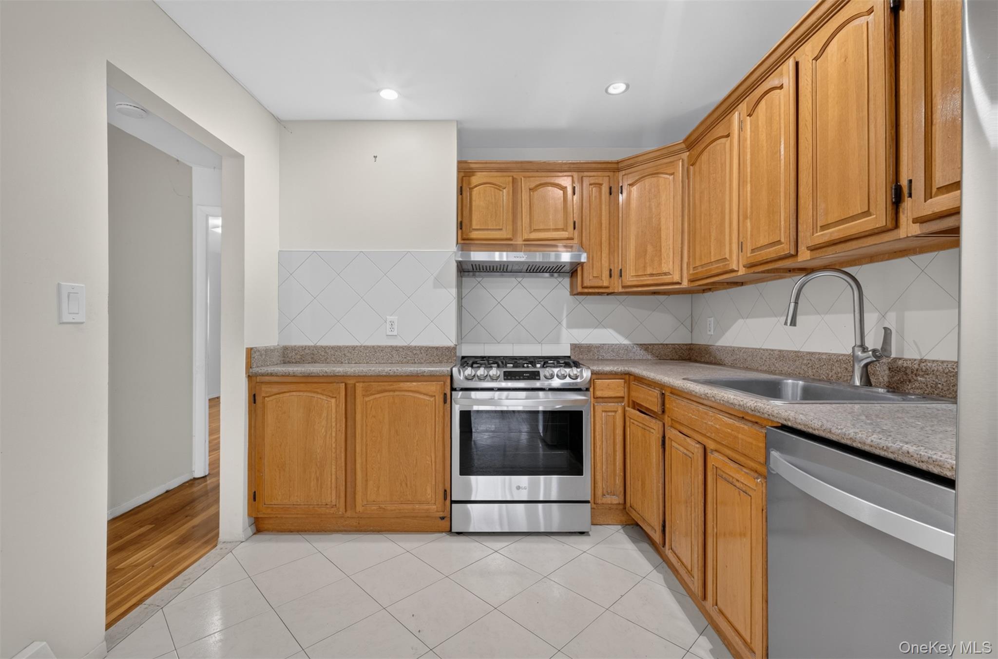 143-27 Roosevelt Avenue – For Sale photo 23