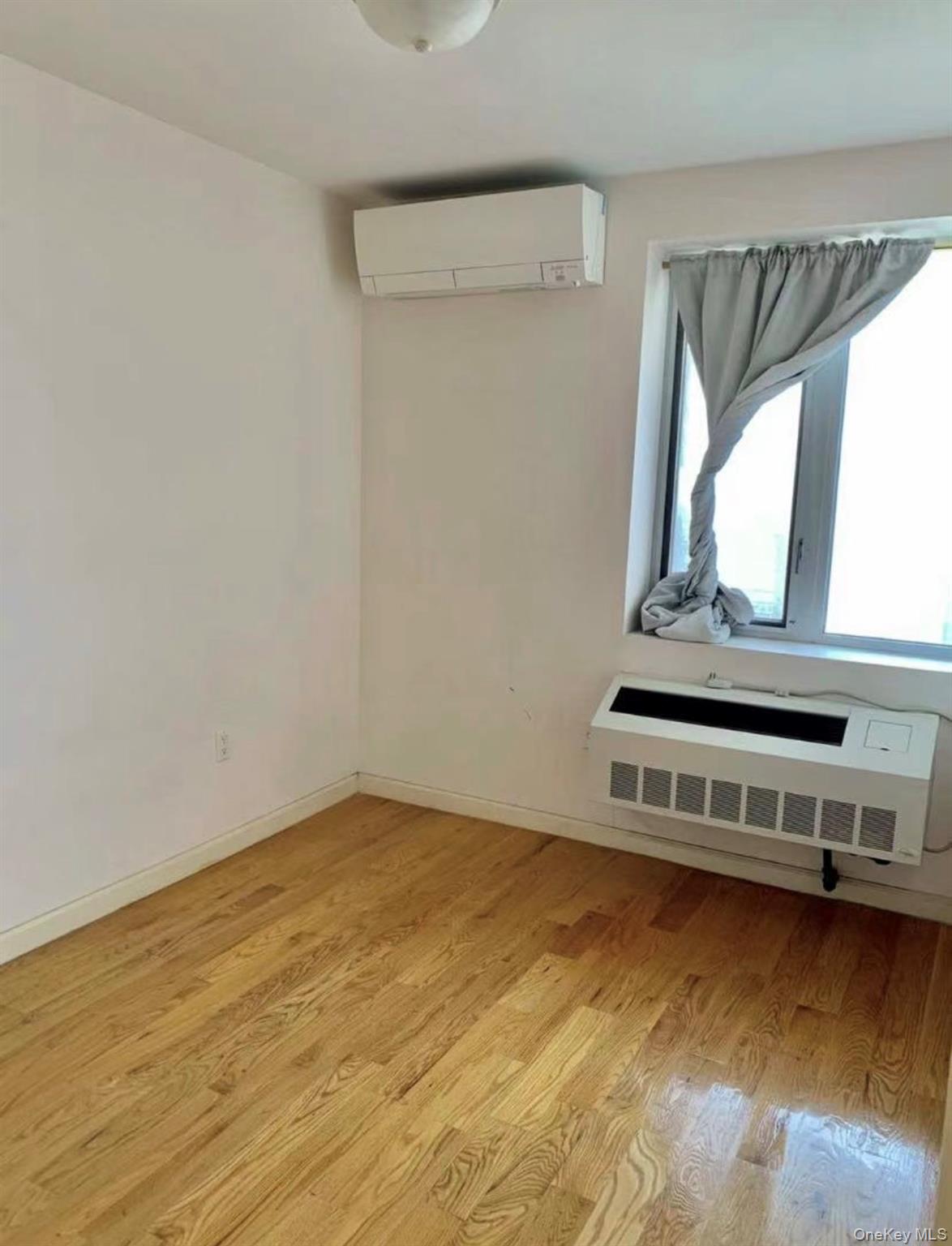 37-20 Prince Street, Unit 11A photo 7