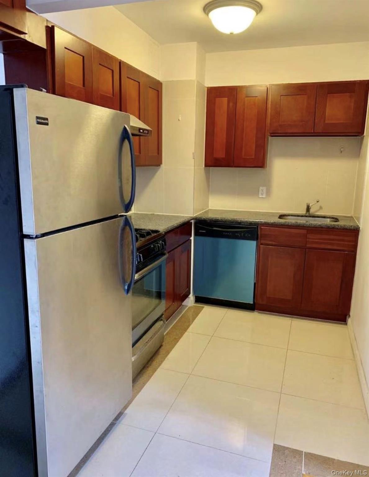 37-20 Prince Street, Unit 11A photo 6
