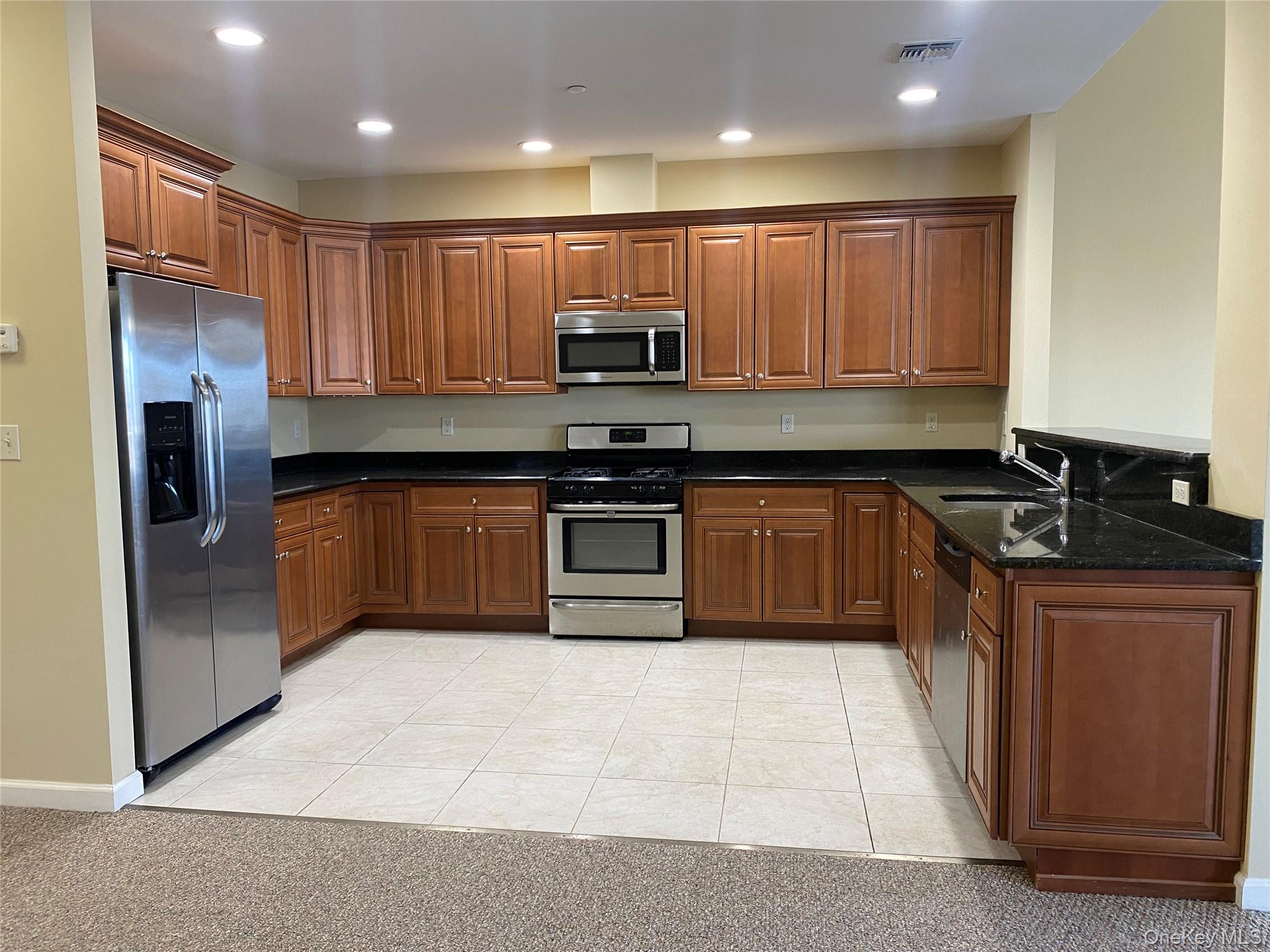 3 Nicole Ct – For Rent photo 10