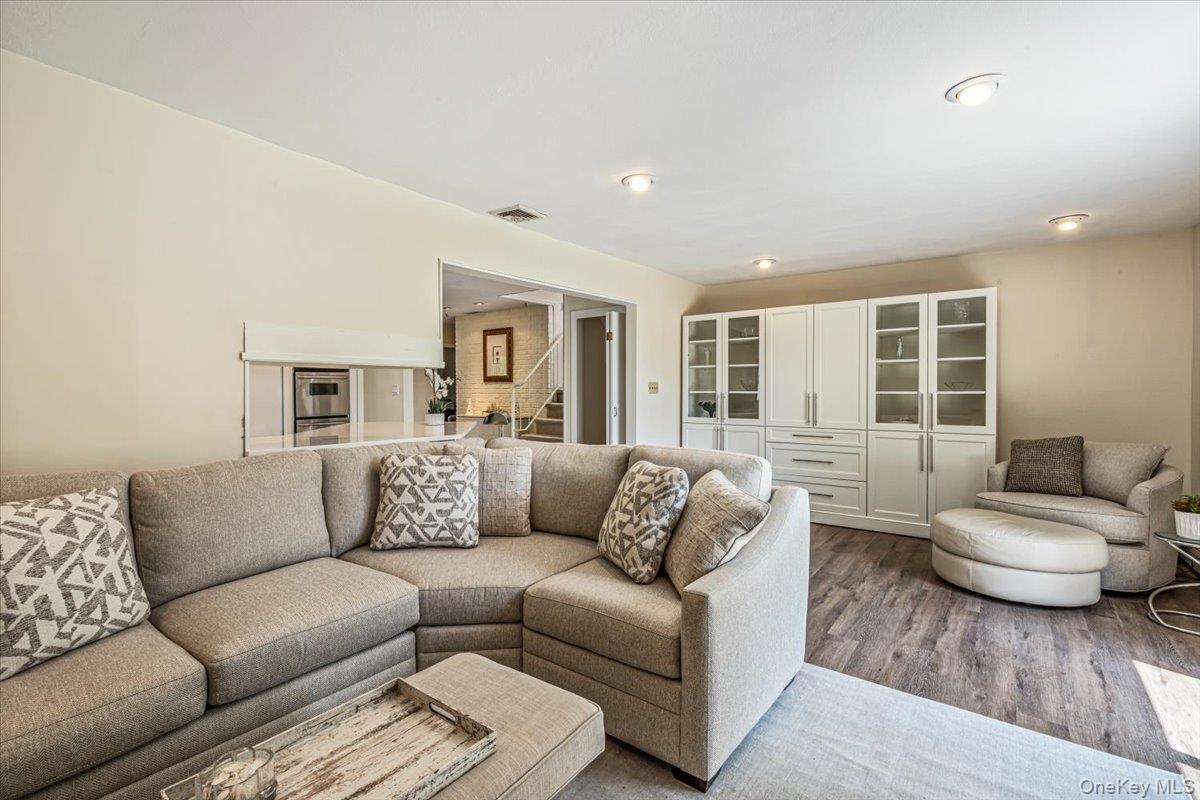 10 Clemson Lane – For Sale photo 10