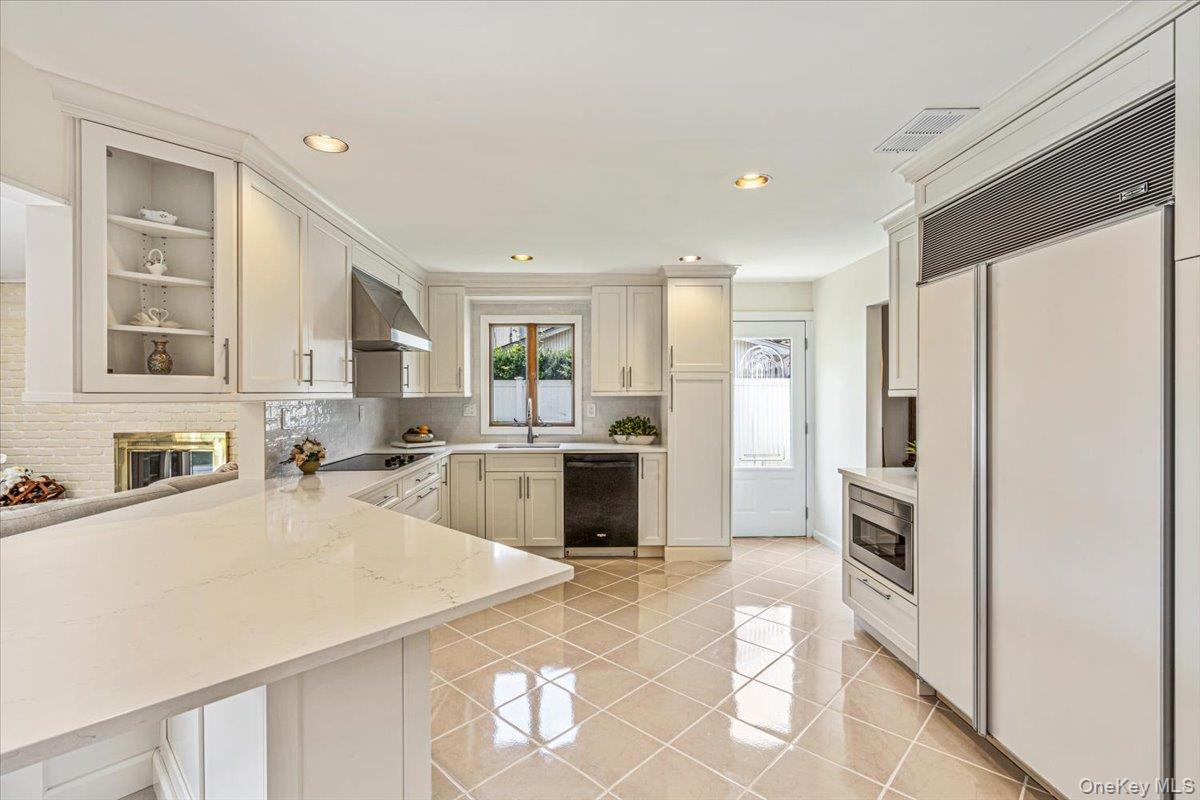 10 Clemson Lane – For Sale photo 5