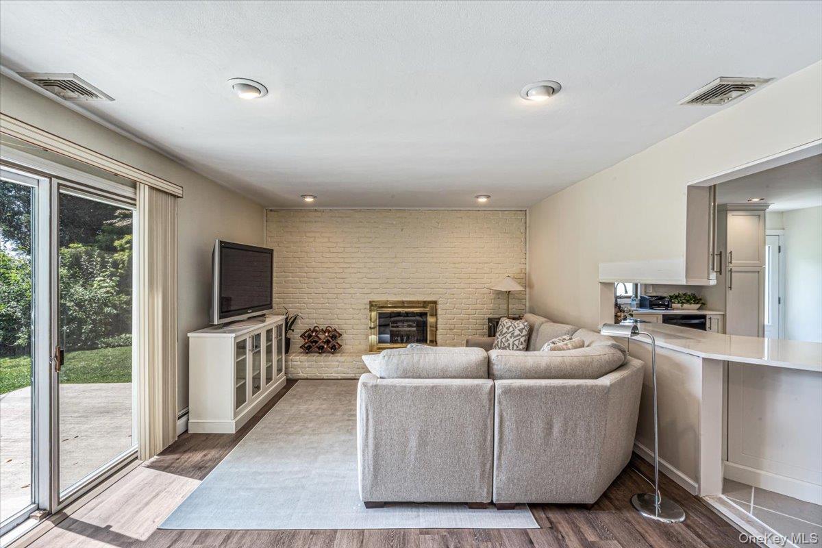10 Clemson Lane – For Sale photo 8