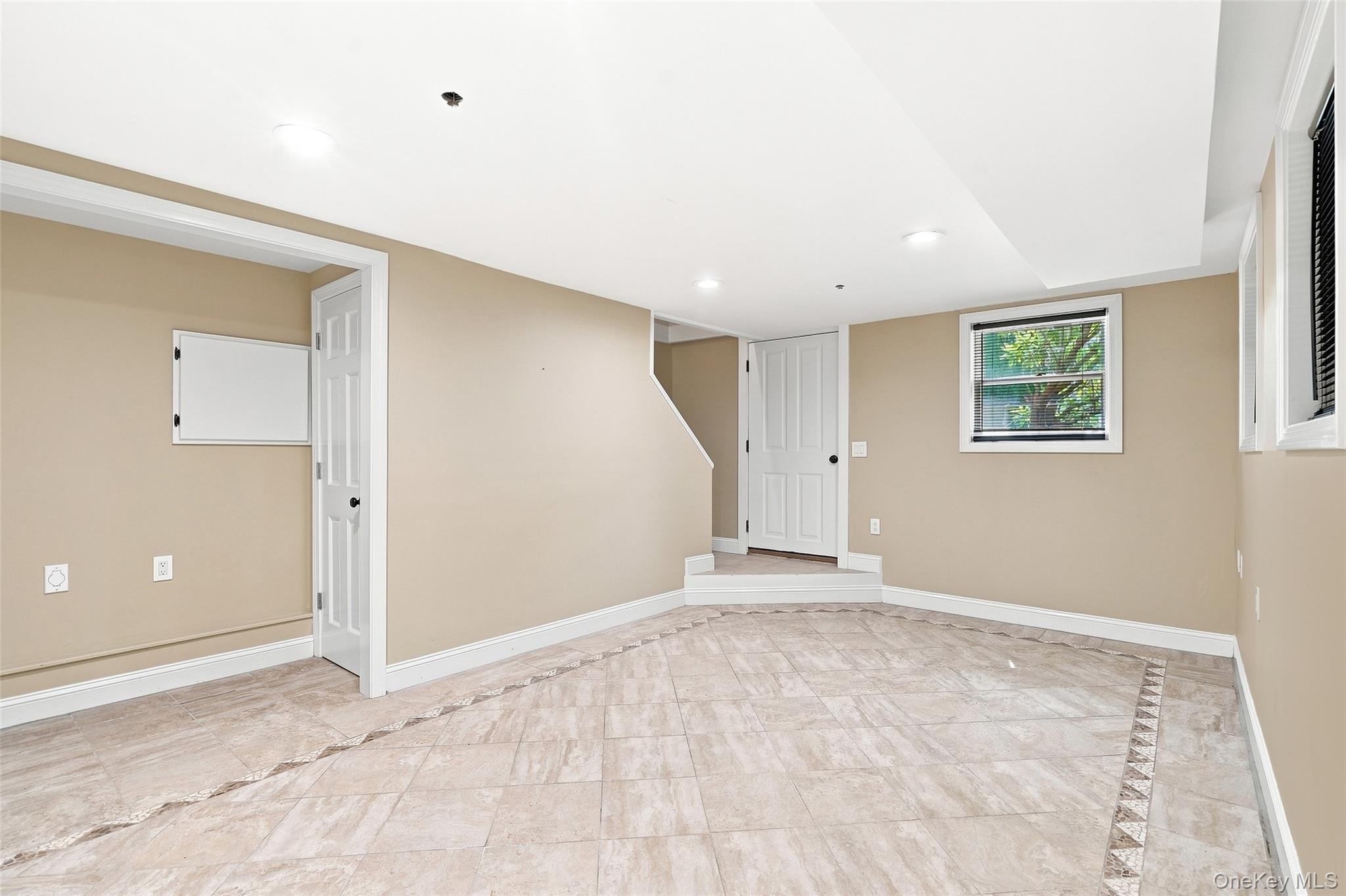38 Lincoln Avenue – For Sale photo 32
