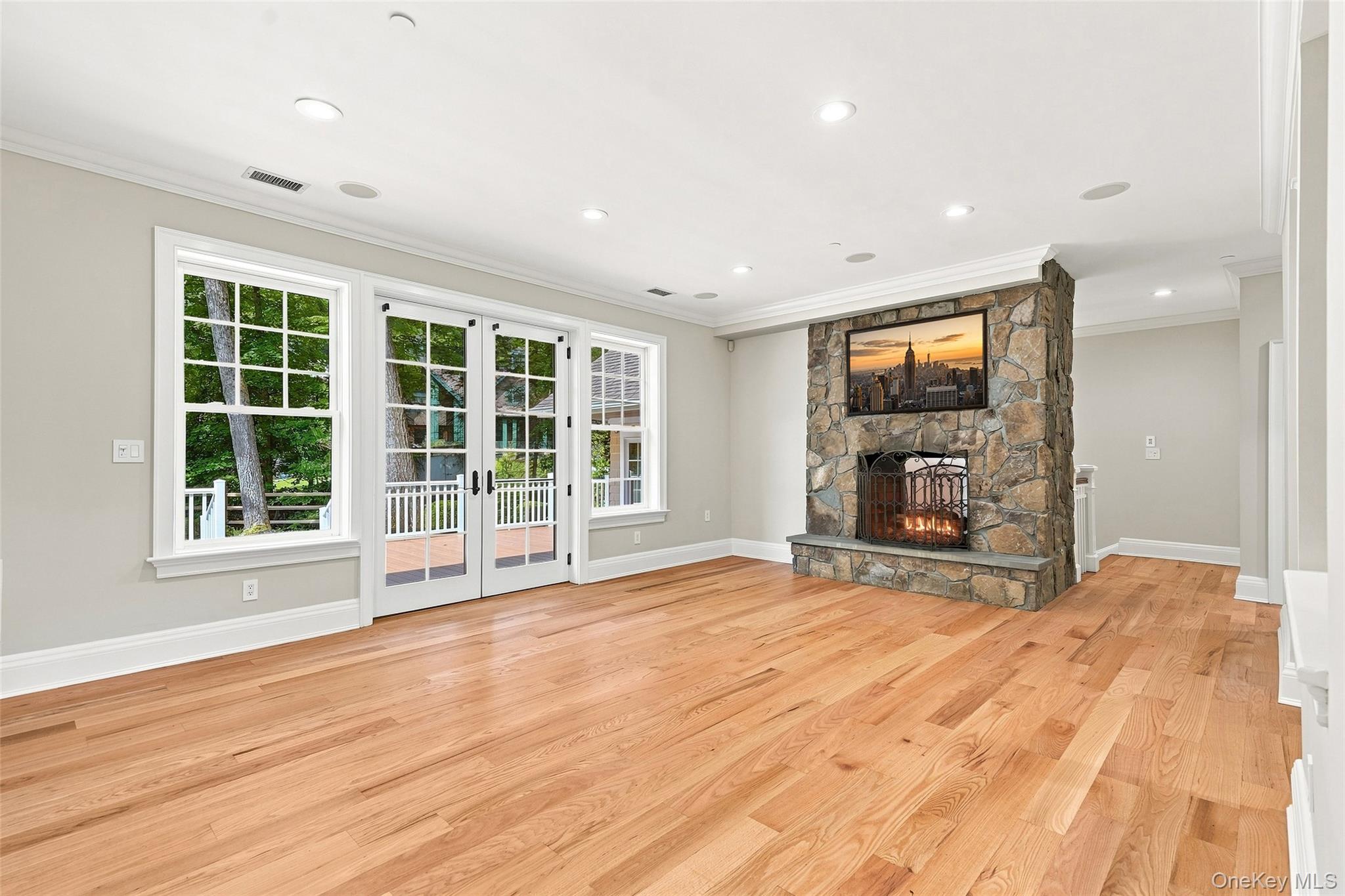 38 Lincoln Avenue – For Sale photo 9