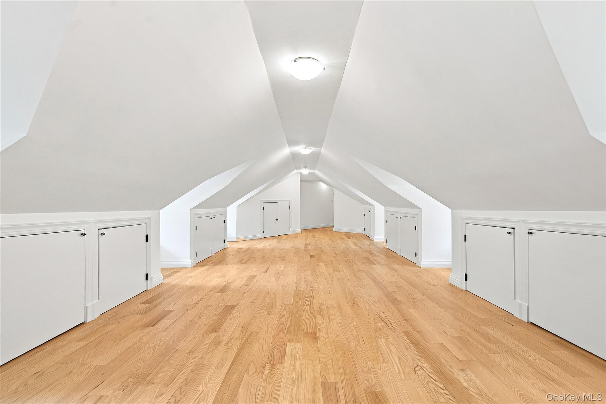 38 Lincoln Avenue – For Sale photo 29