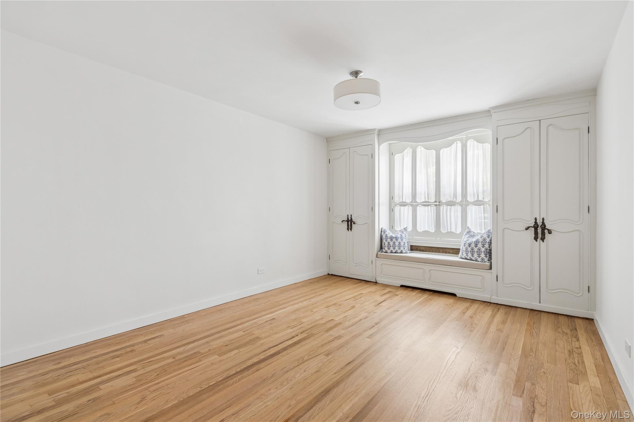 5601 Riverdale Avenue, Unit 2E photo 8