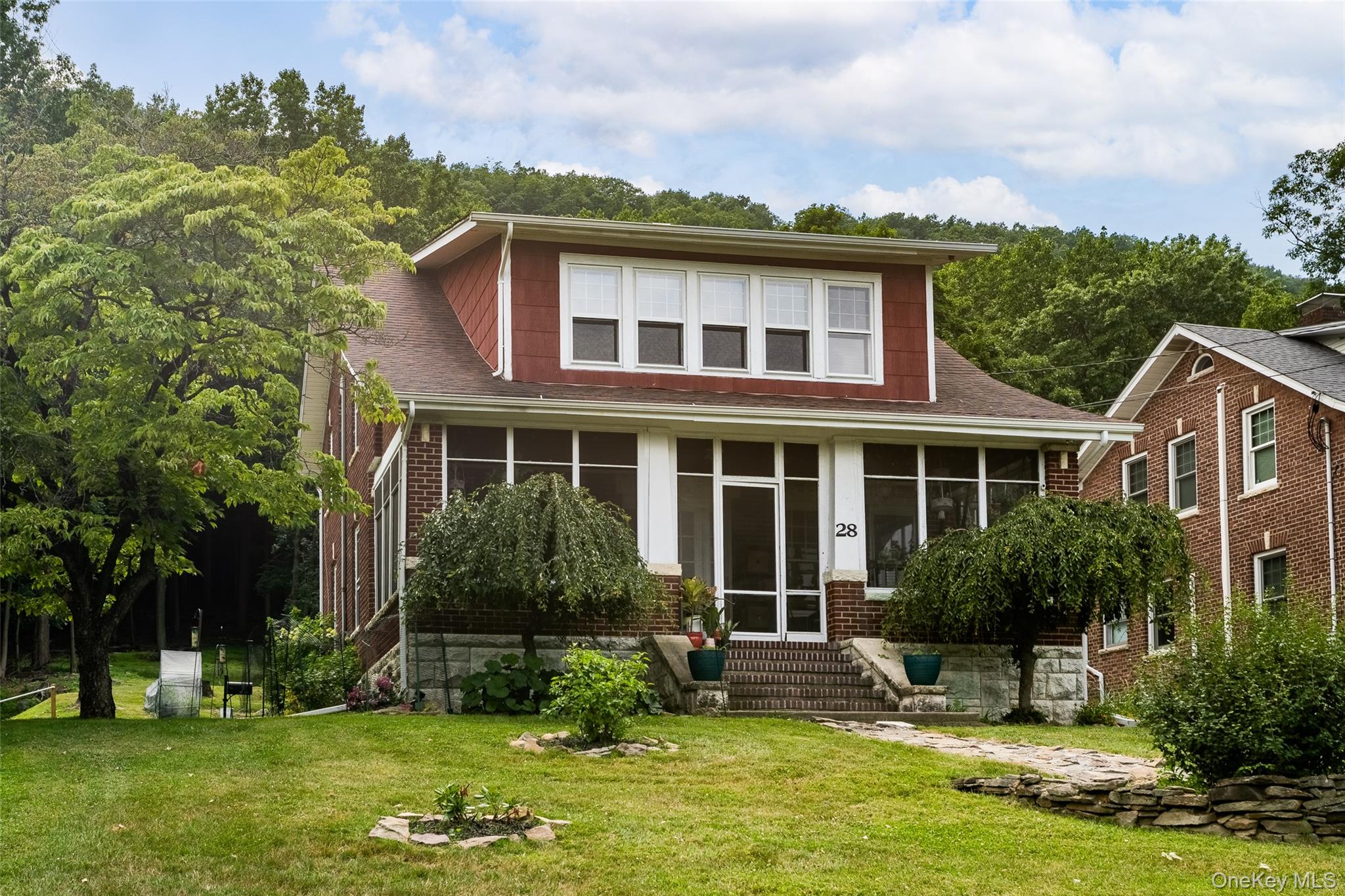 28 Hillside Avenue – For Sale photo 2