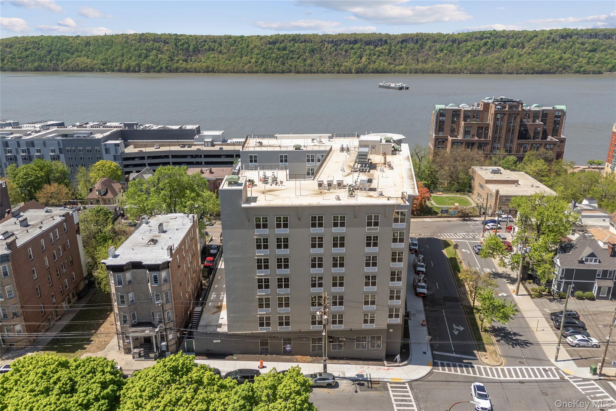 56 Prospect Street, Unit 606