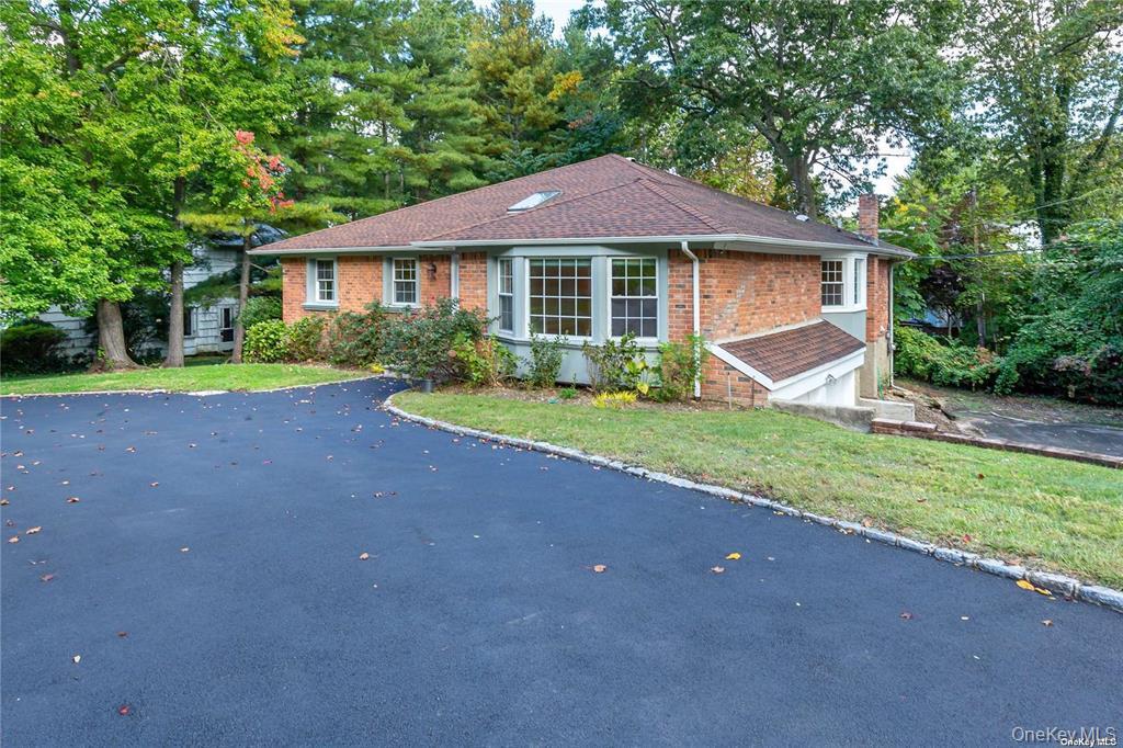 114 Tara Drive – For Sale photo 2