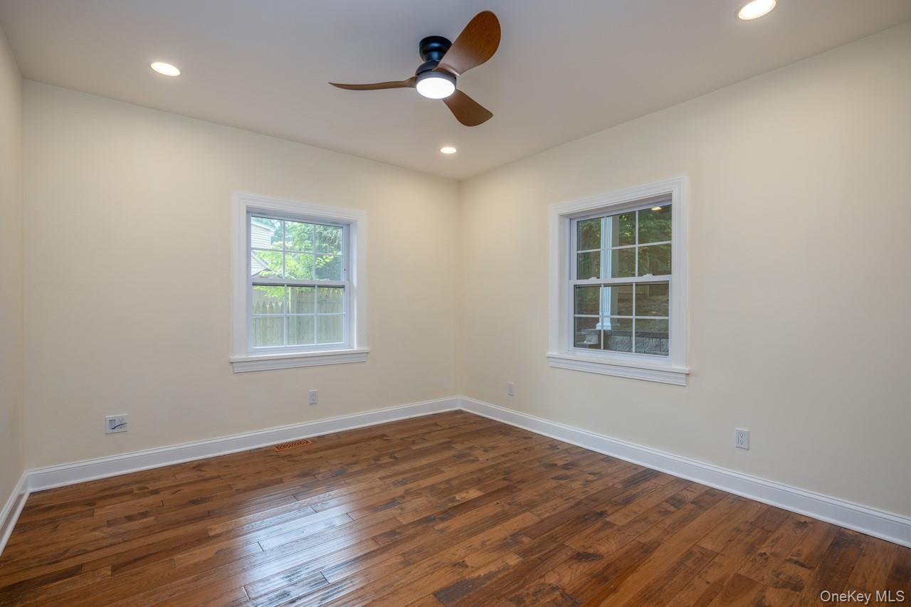 16 Wayne Avenue – For Sale photo 12