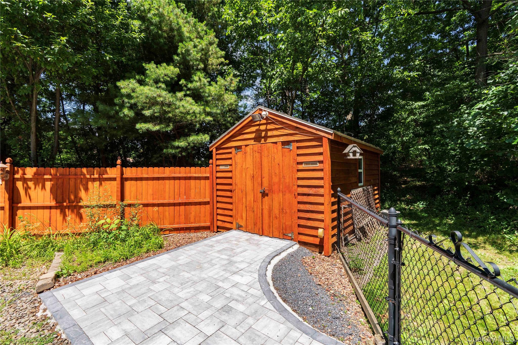 24 Robyn Drive – For Sale photo 21