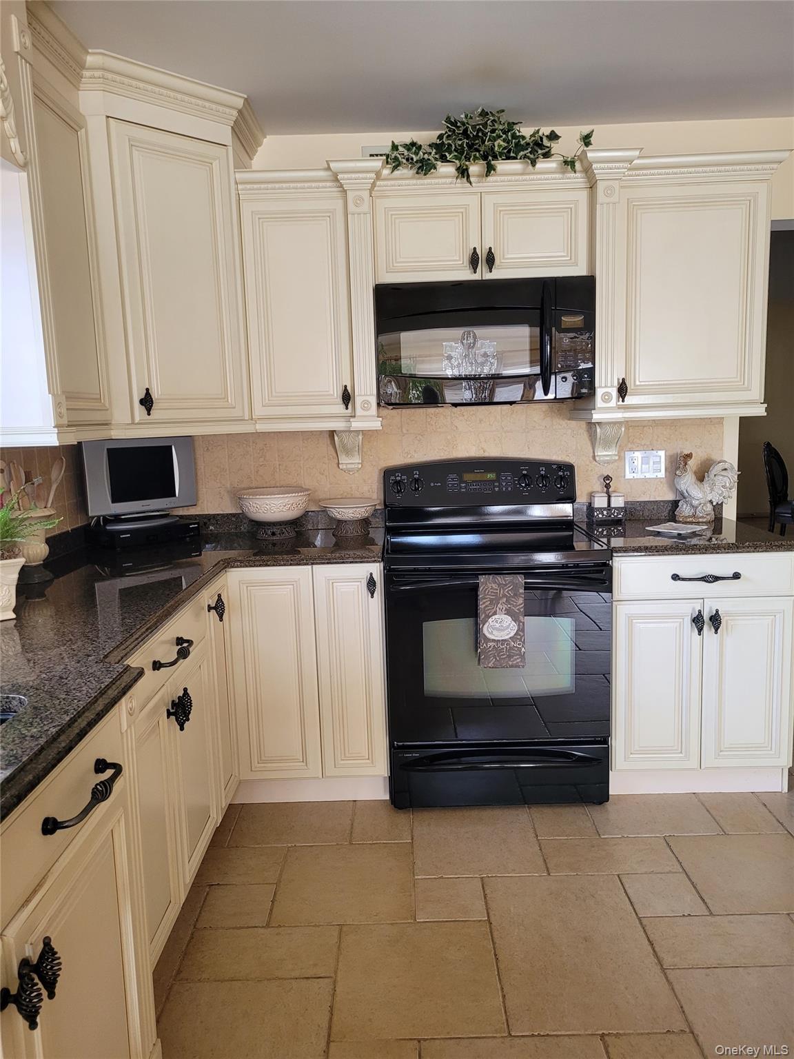 59 Washington Heights Avenue – For Sale photo 6