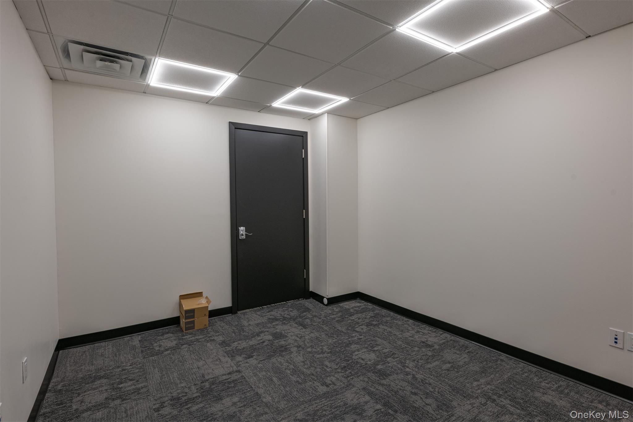 501 Chestnut Ridge Road, Unit 211 photo 13