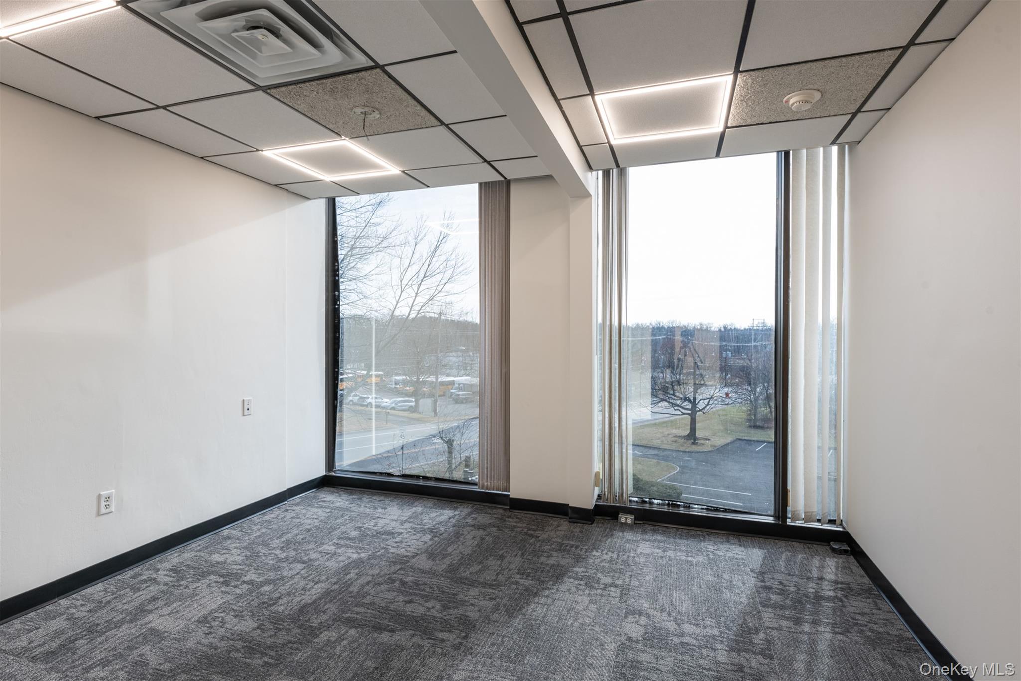 501 Chestnut Ridge Road, Unit 211 photo 11