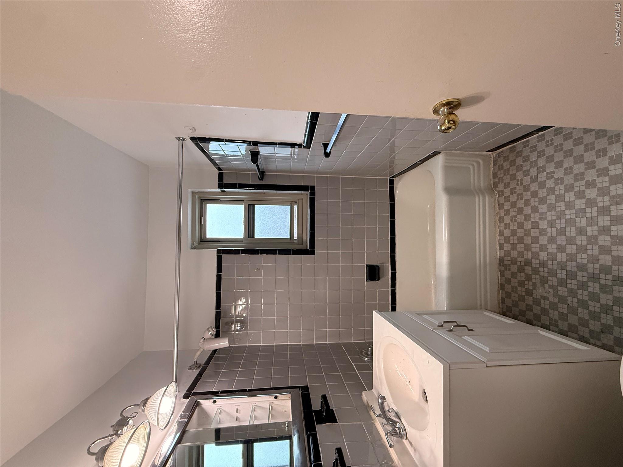 1010 Sherman Avenue, Unit 2D photo 8