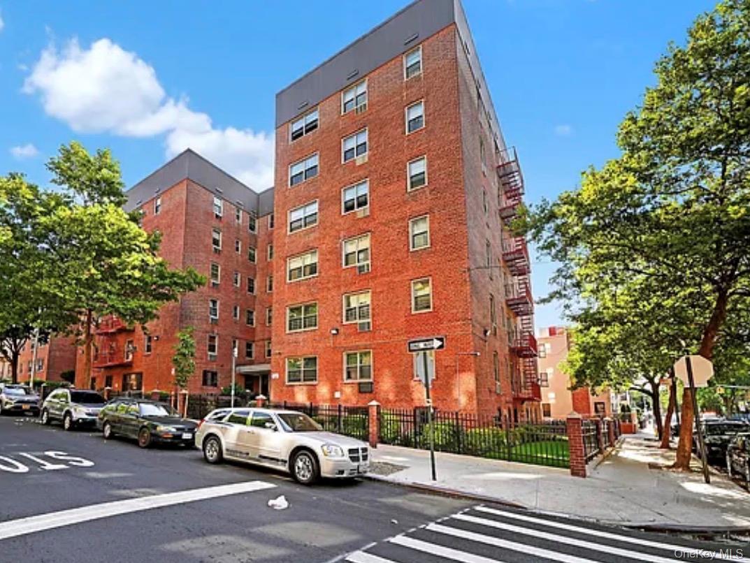 1010 Sherman Avenue, Unit 2D photo 6