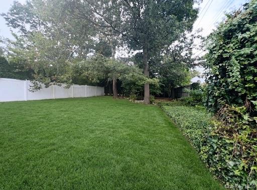 694 Blackstone Avenue – For Rent photo 9