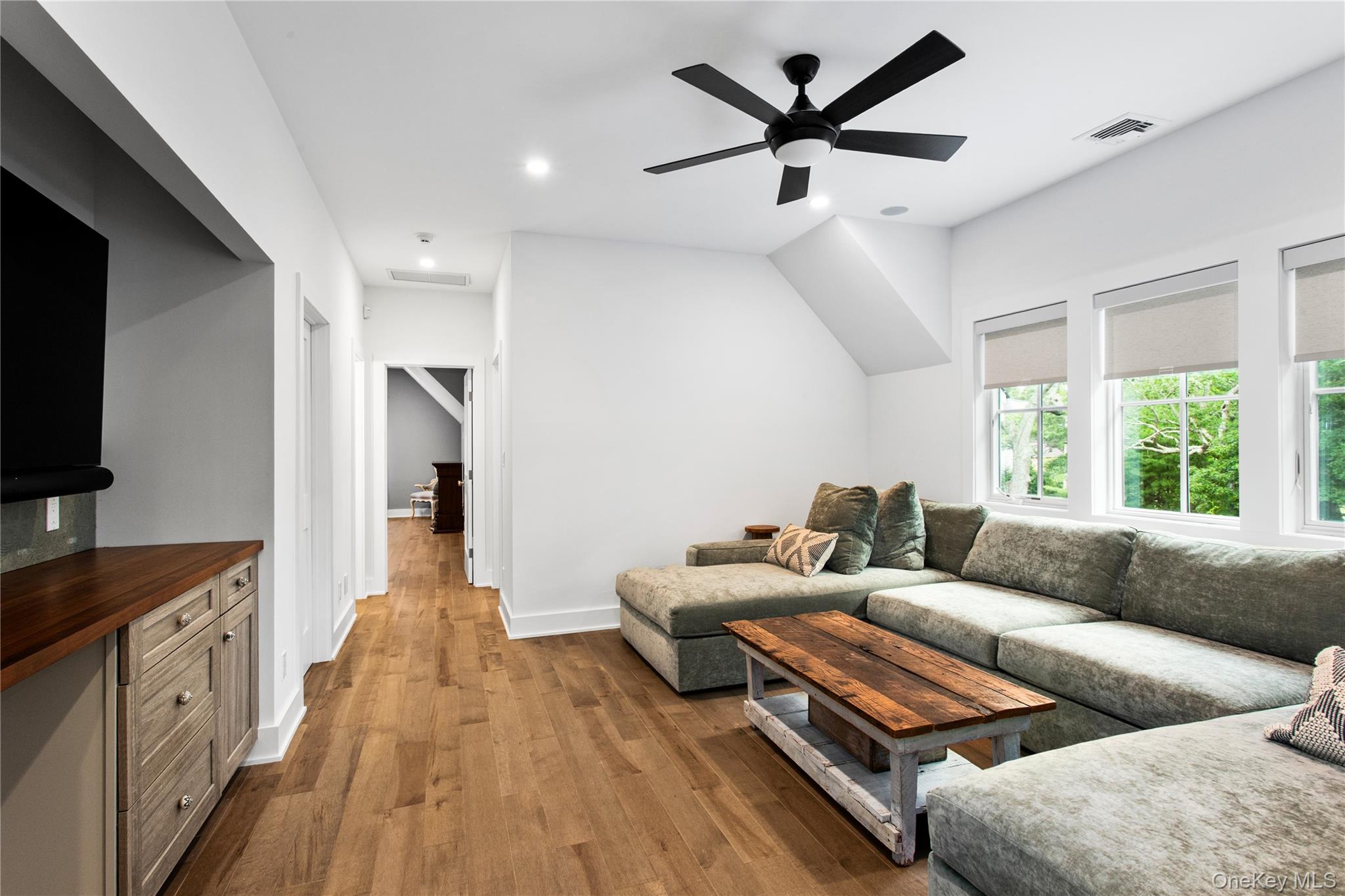 9 Deerland Drive – For Sale photo 14