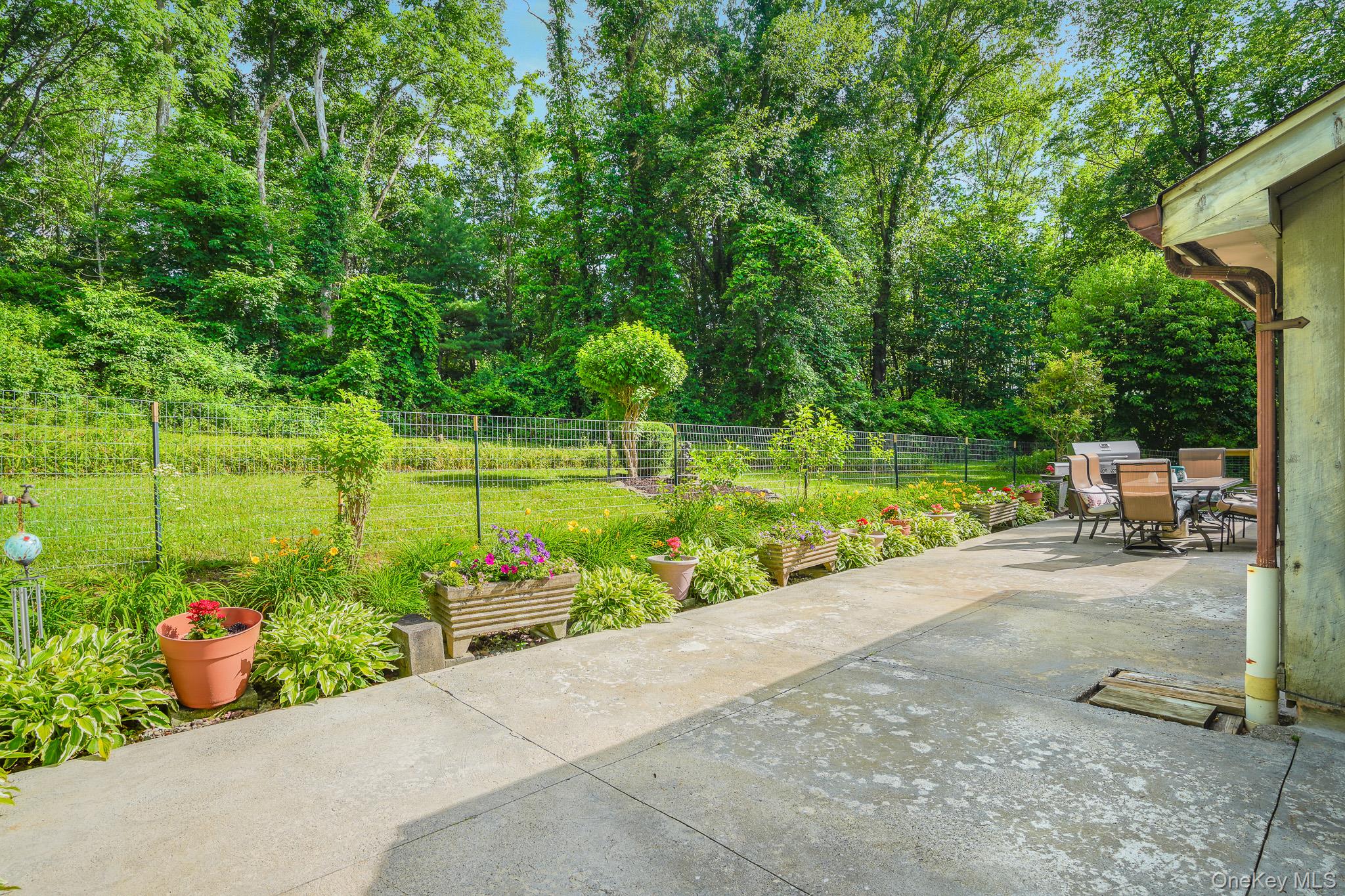 12 Denim Drive – For Sale photo 34