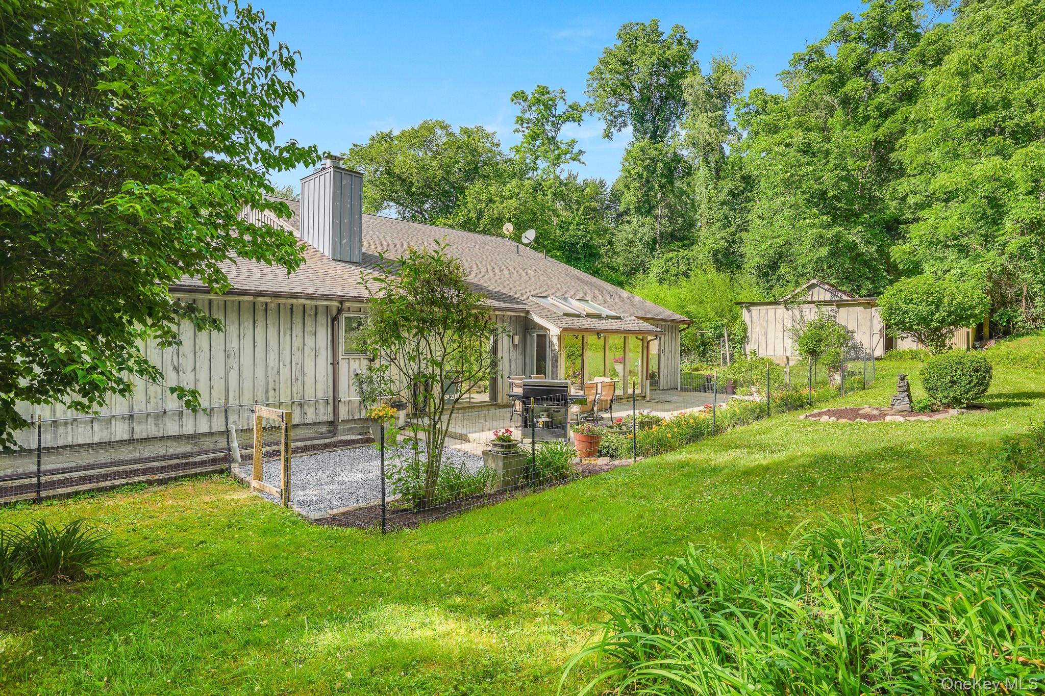 12 Denim Drive – For Sale photo 32