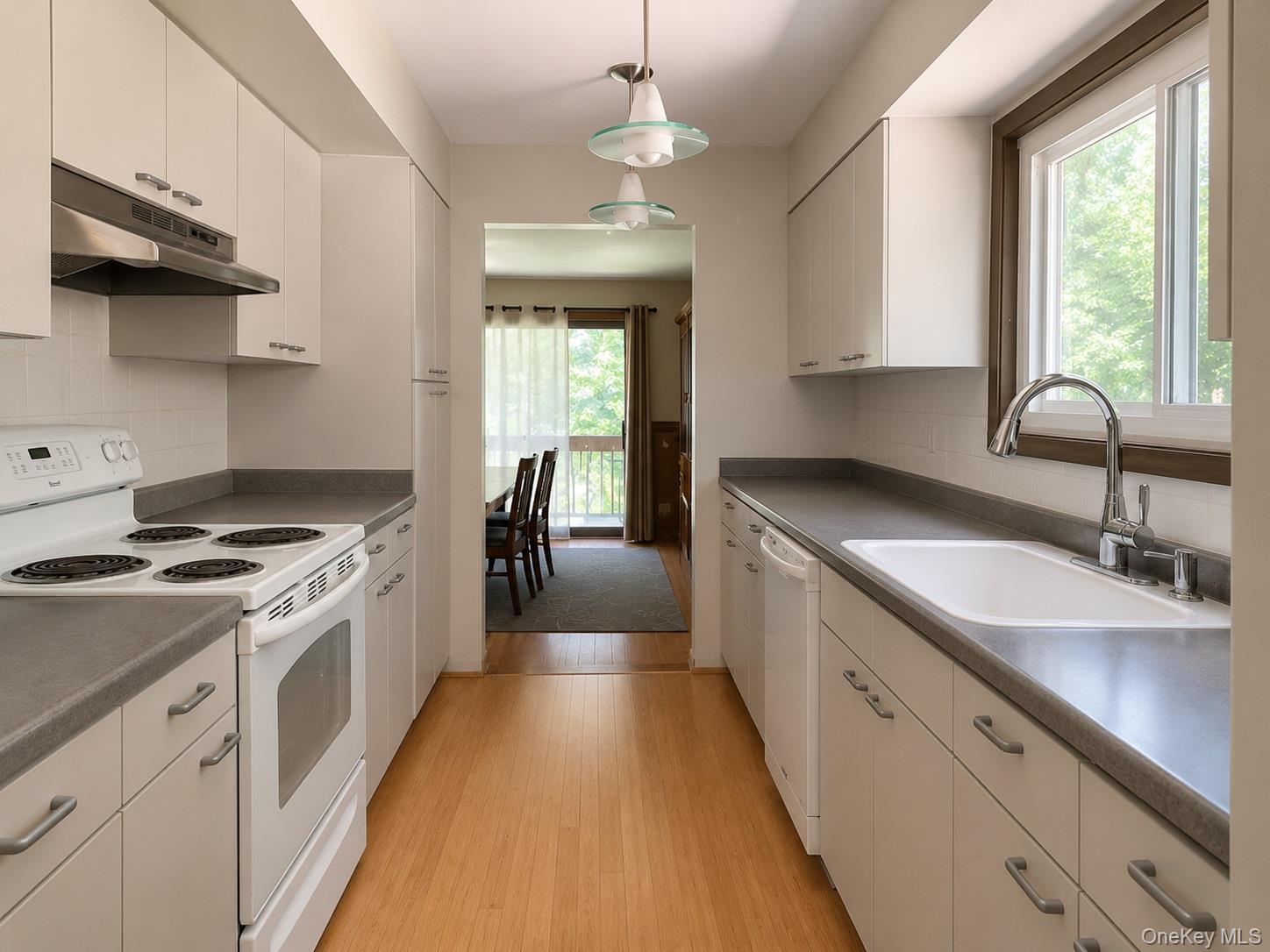 10 Melia Way – For Sale photo 6