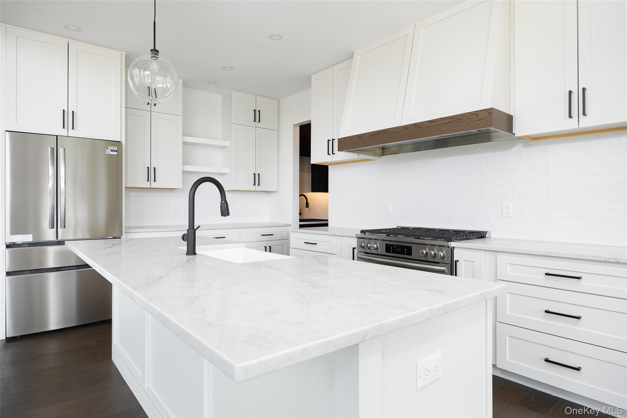 6 Shadow Court – For Sale photo 3