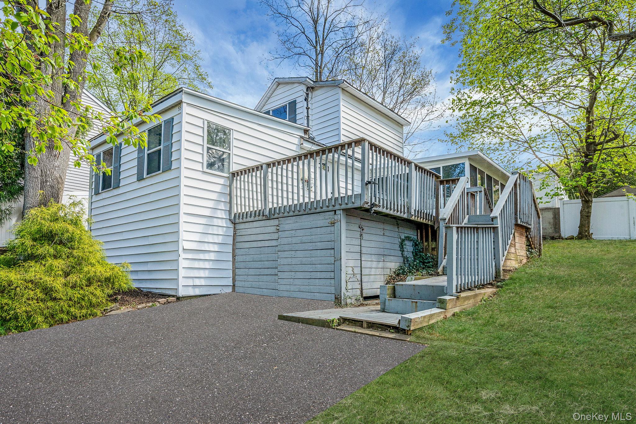 93 Maple Road – For Rent