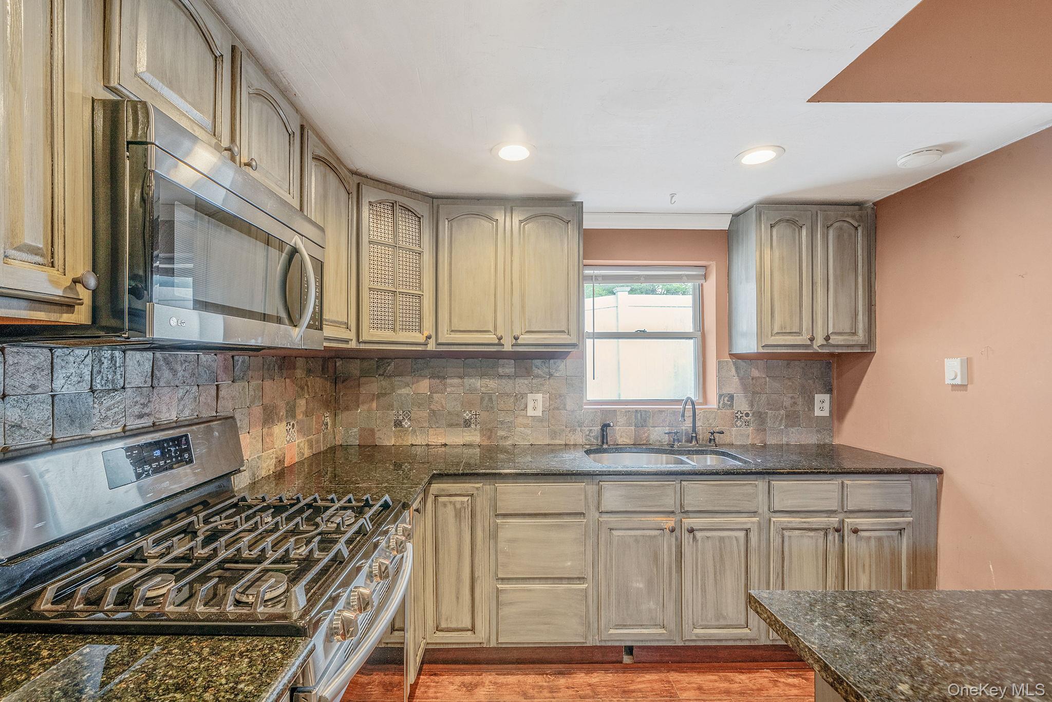 93 Maple Road – For Rent photo 13