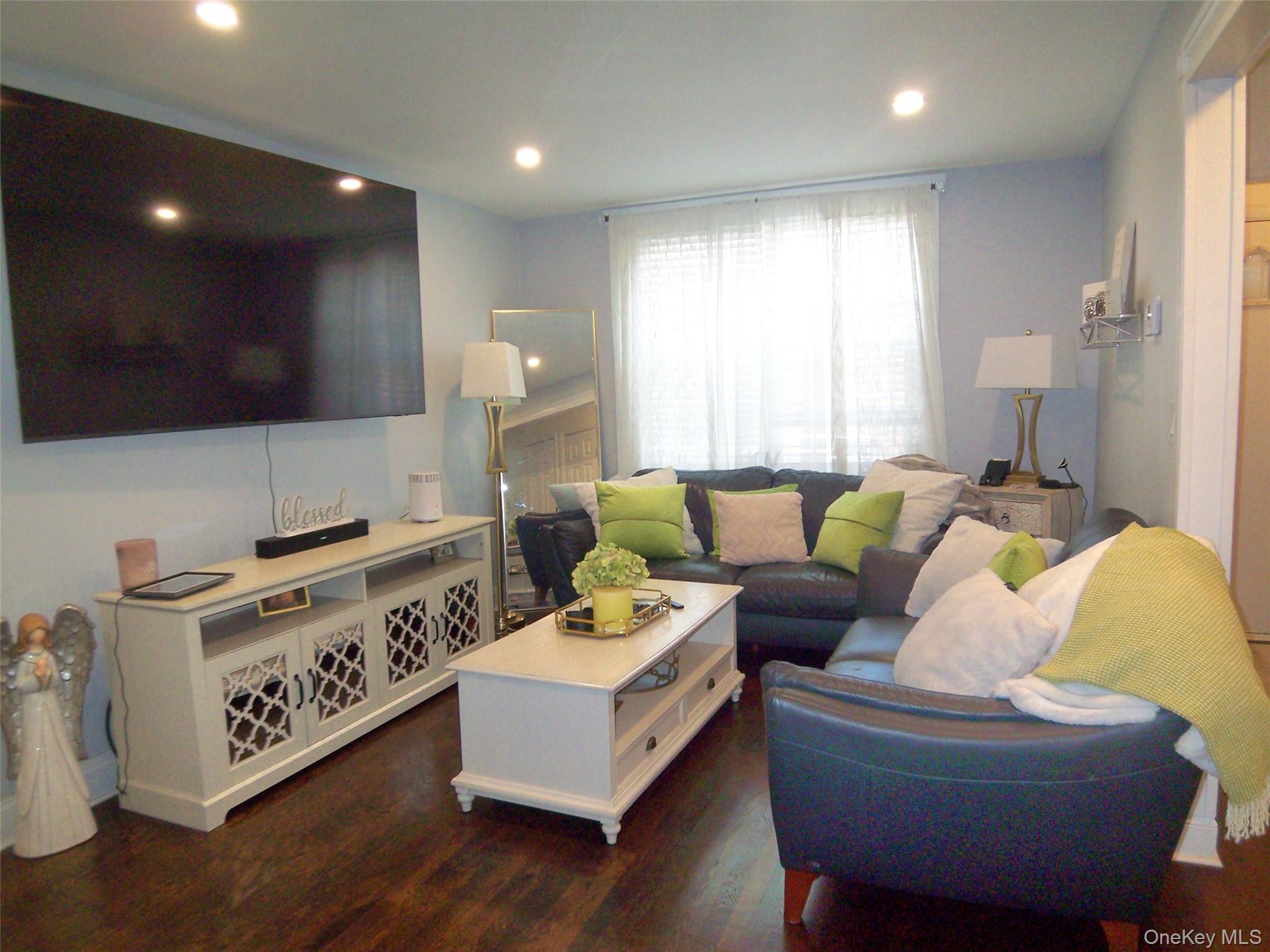 4382 Byron Avenue – For Sale photo 17
