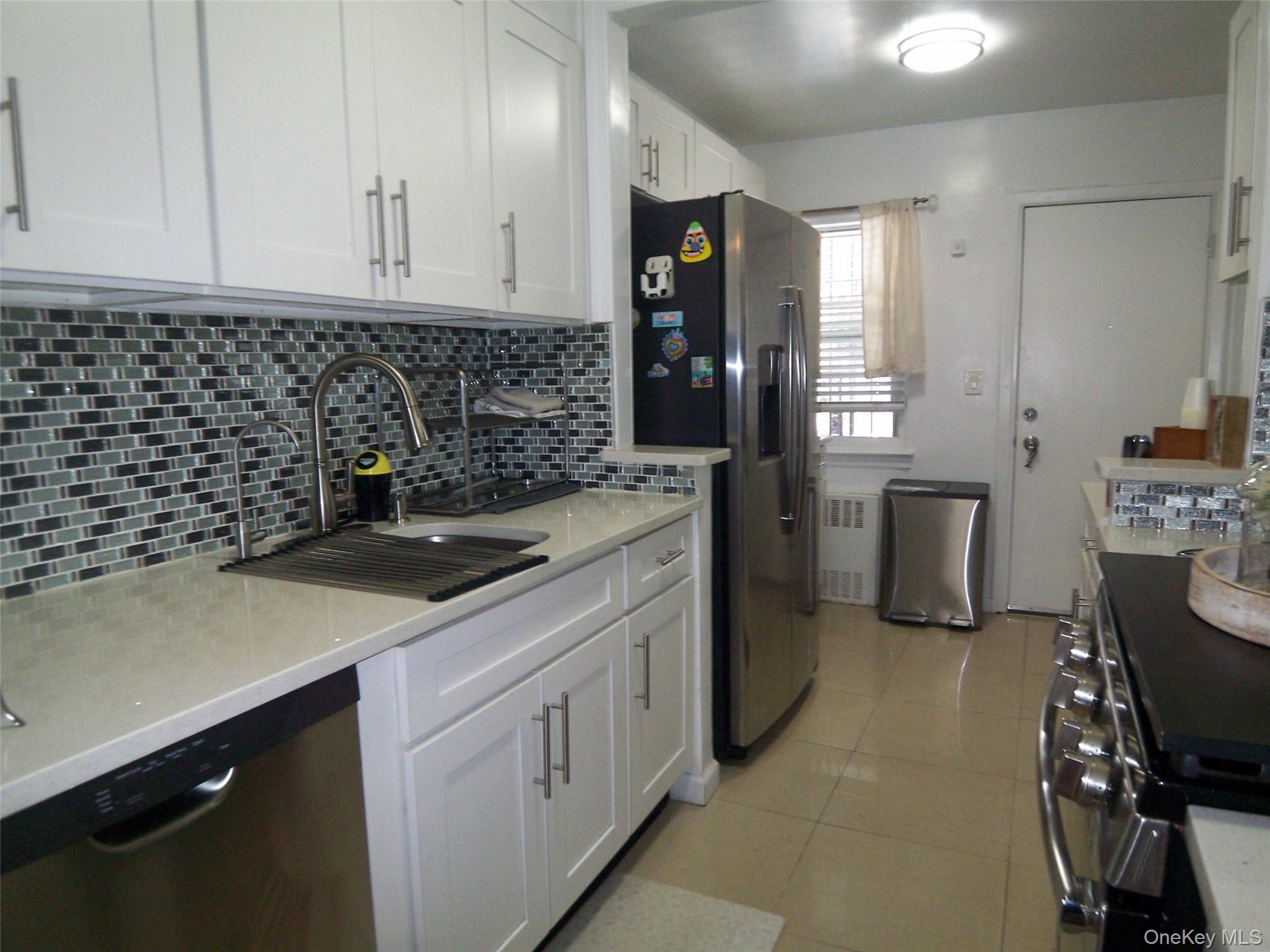 4382 Byron Avenue – For Sale photo 8