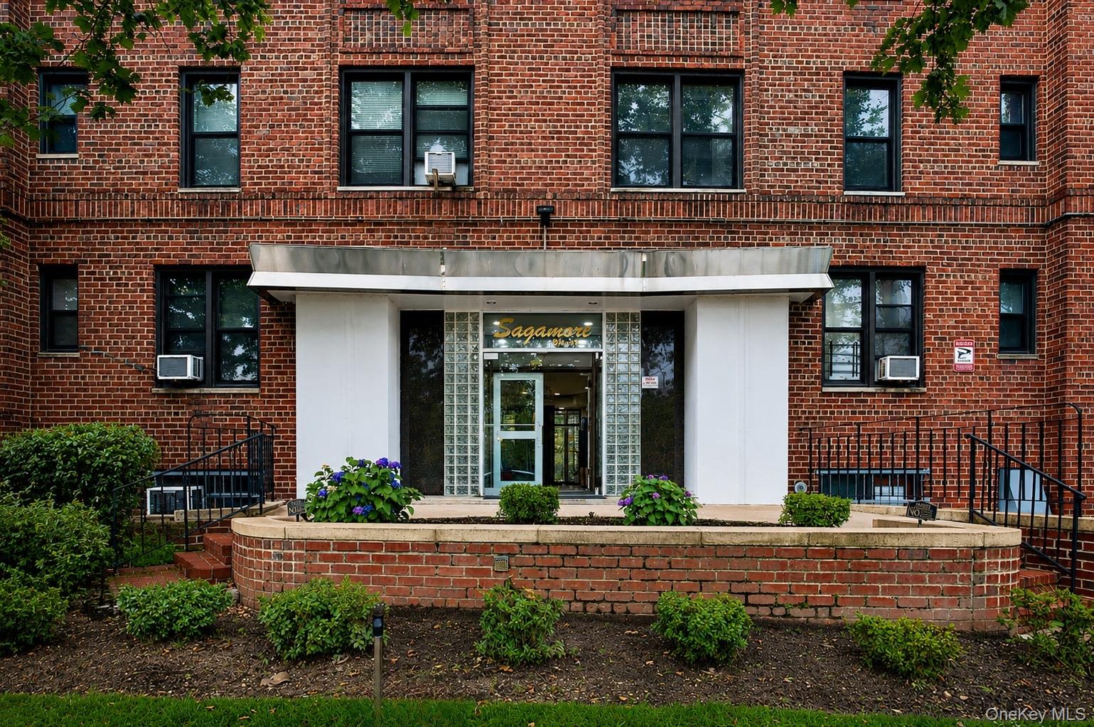84-31 Van Wyck Expressway, Unit 2B