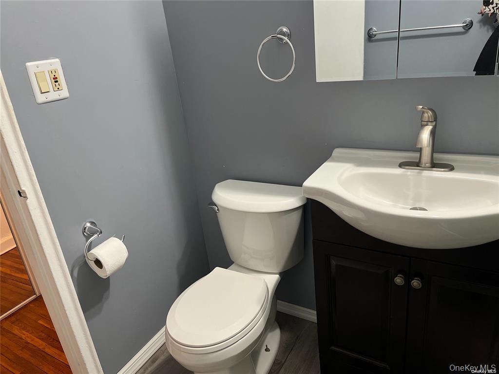 1069 Fenwood Drive, Unit 1 photo 13