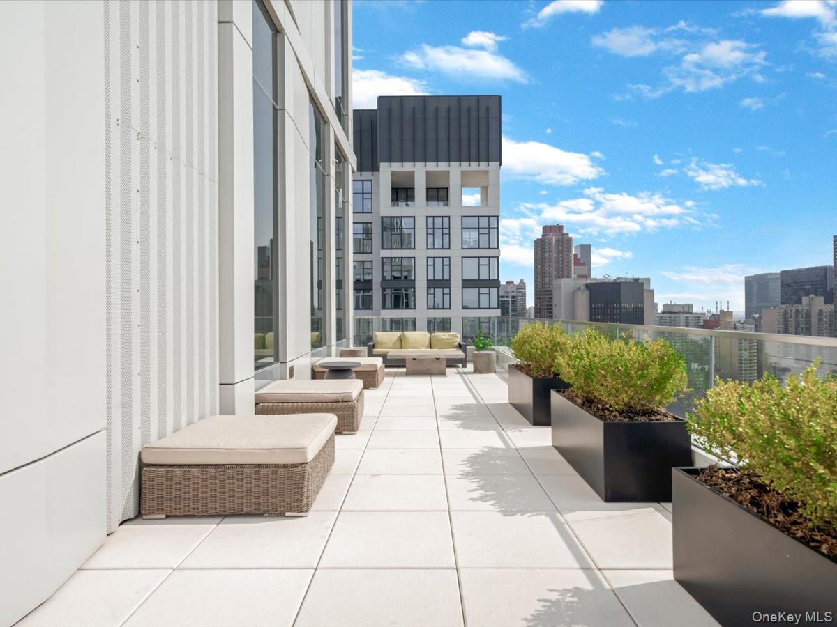 501 3rd Avenue, Unit 7C photo 22