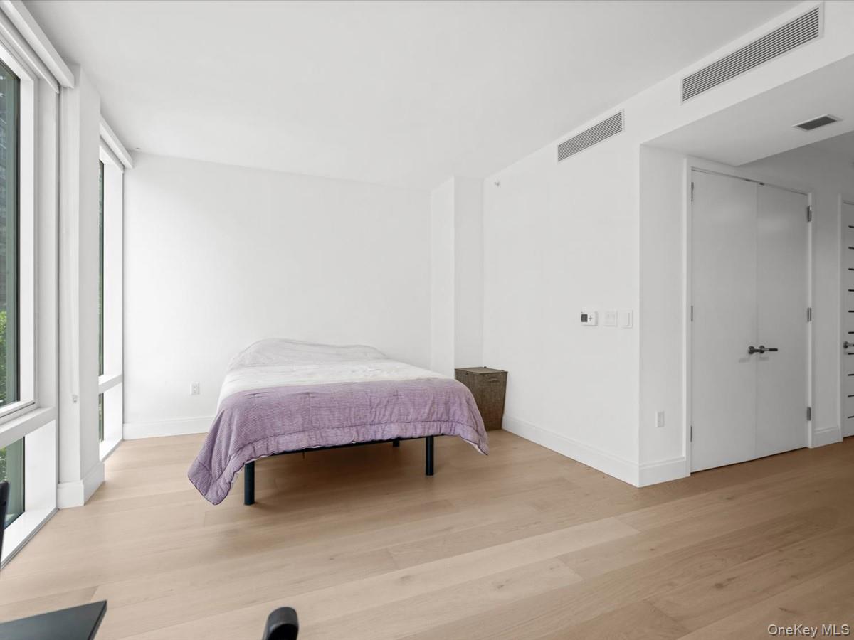 501 3rd Avenue, Unit 7C photo 3
