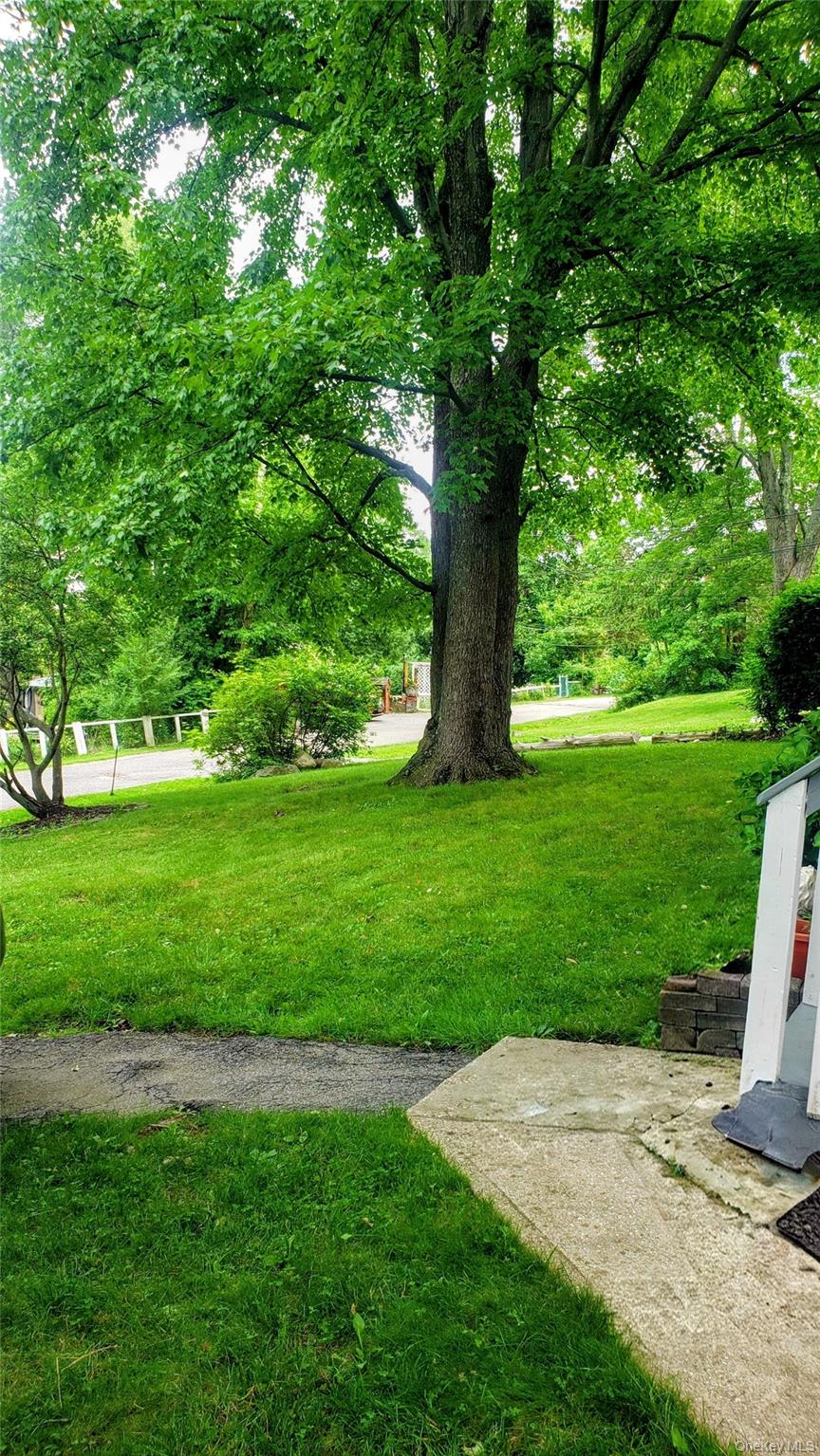 22 Woodycrest Trail – For Sale photo 18