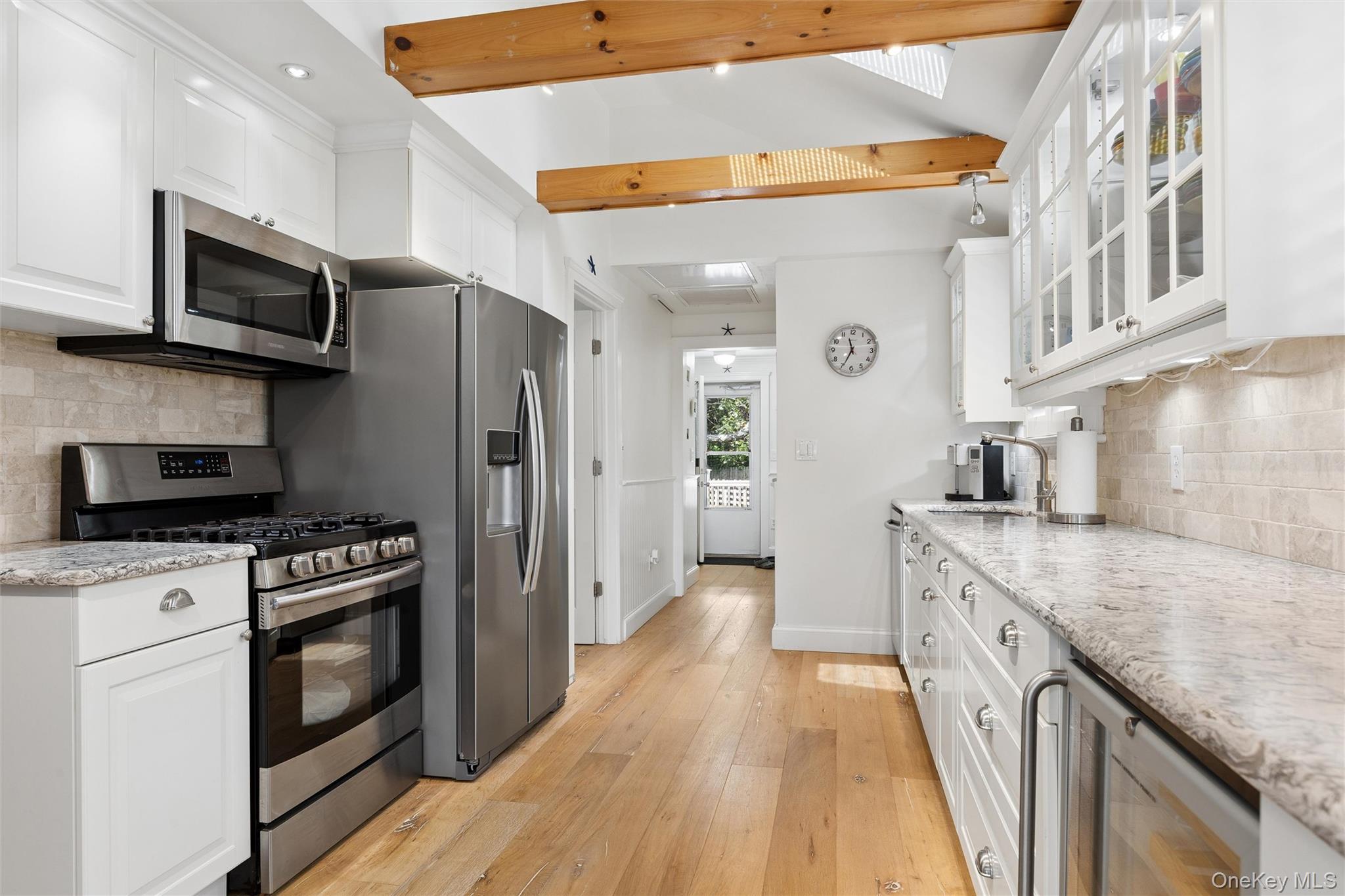 33 Bay Avenue – For Rent photo 15