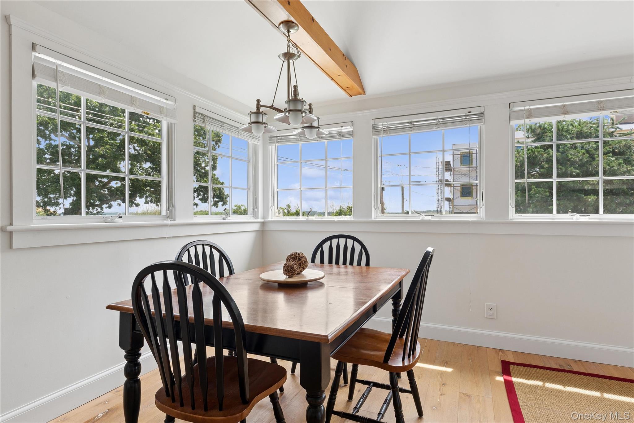 33 Bay Avenue – For Rent photo 10