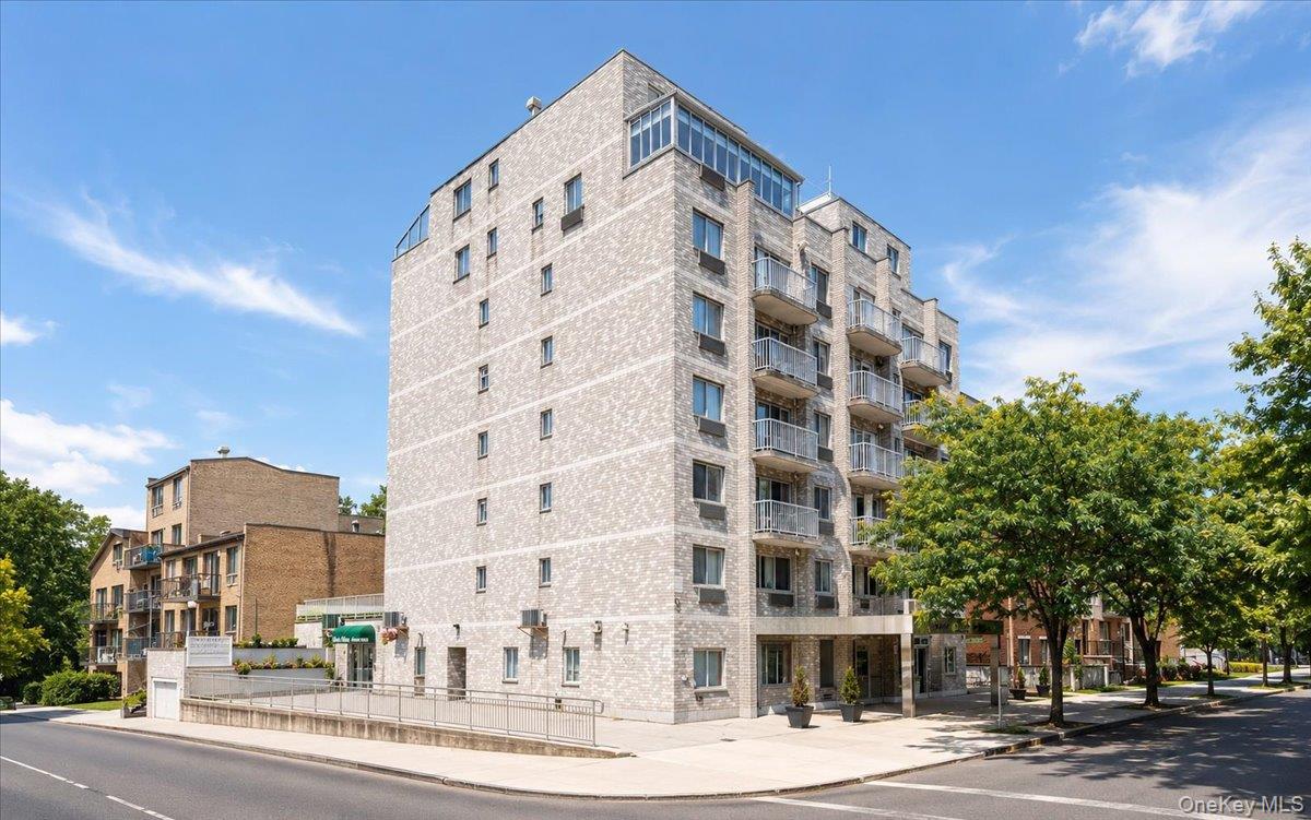 76-01 113th Street, Unit PH-A