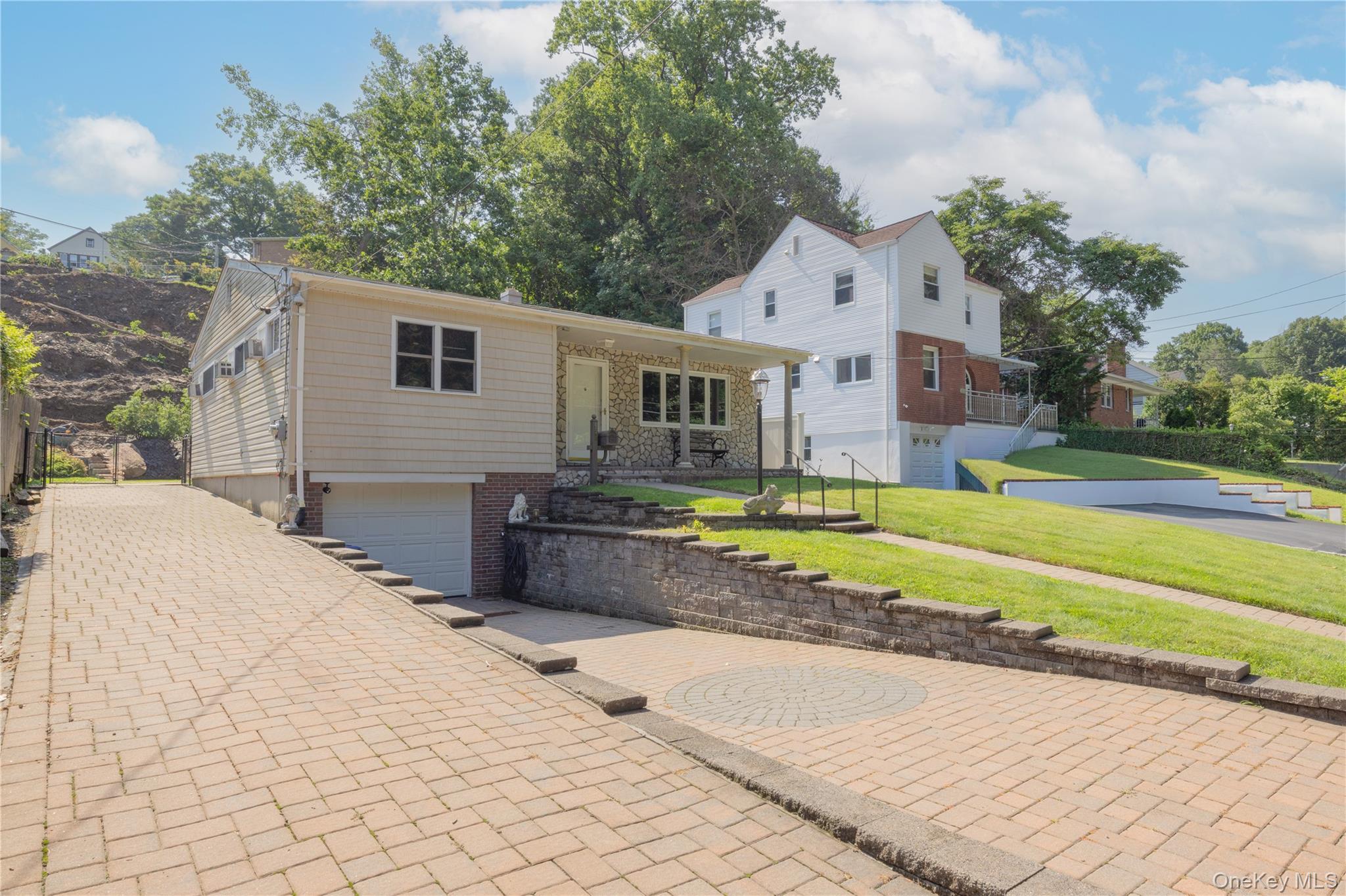 458 Midland Avenue – For Sale photo 4