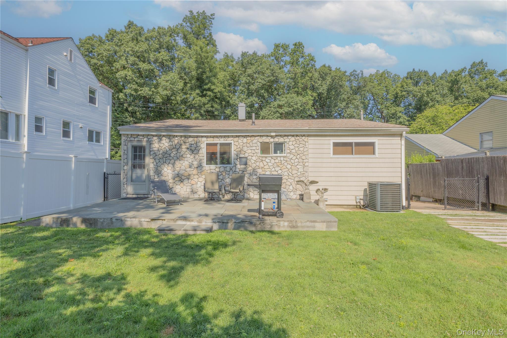 458 Midland Avenue – For Sale photo 5