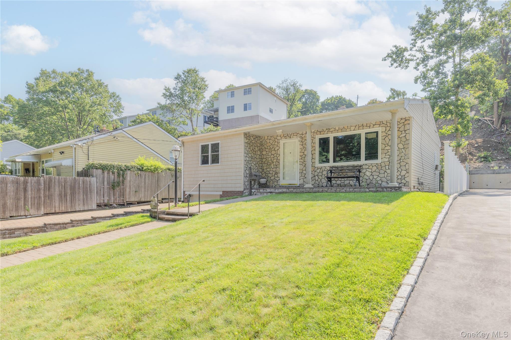 458 Midland Avenue – For Sale photo 2