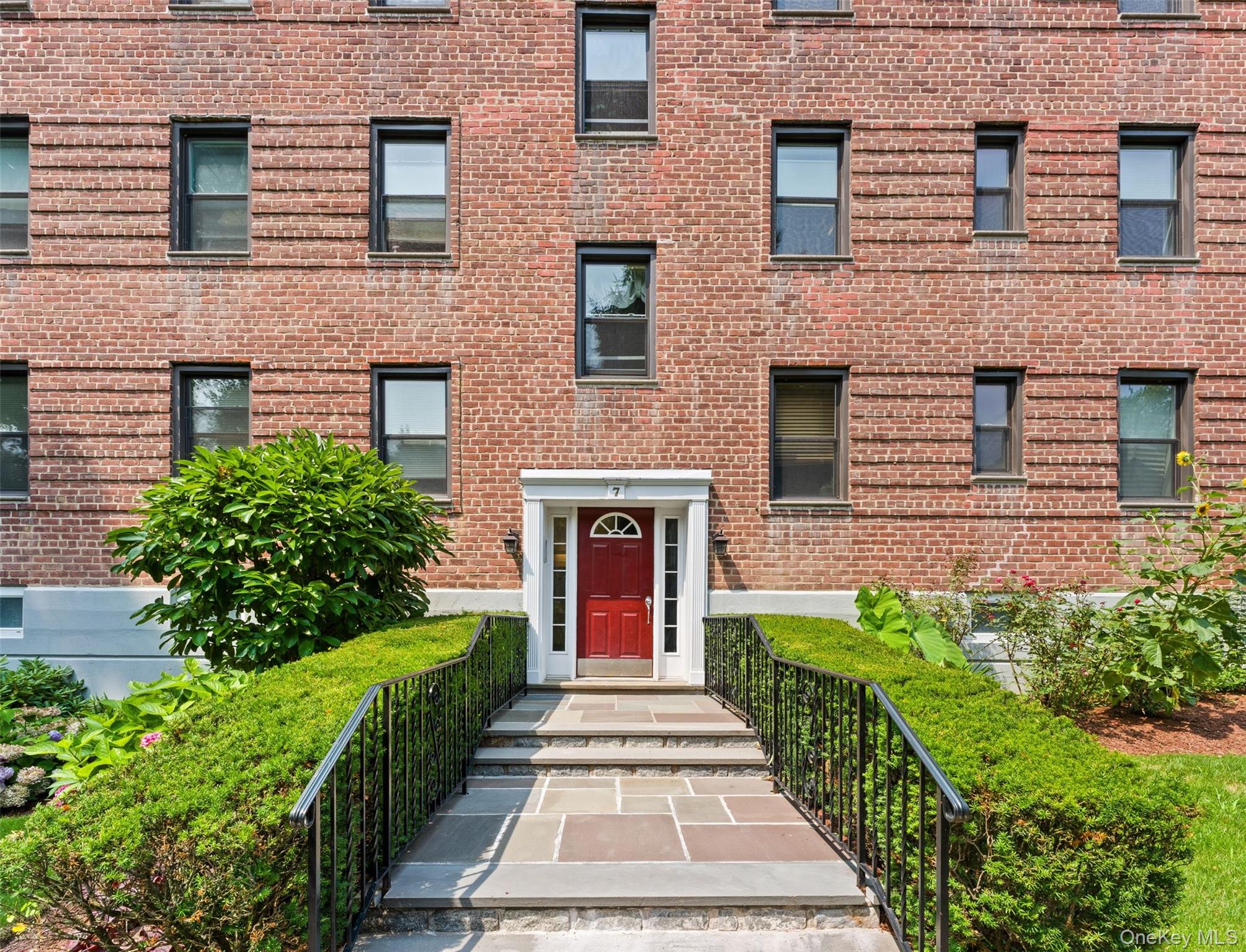 14 S Broadway, Unit 7-2B