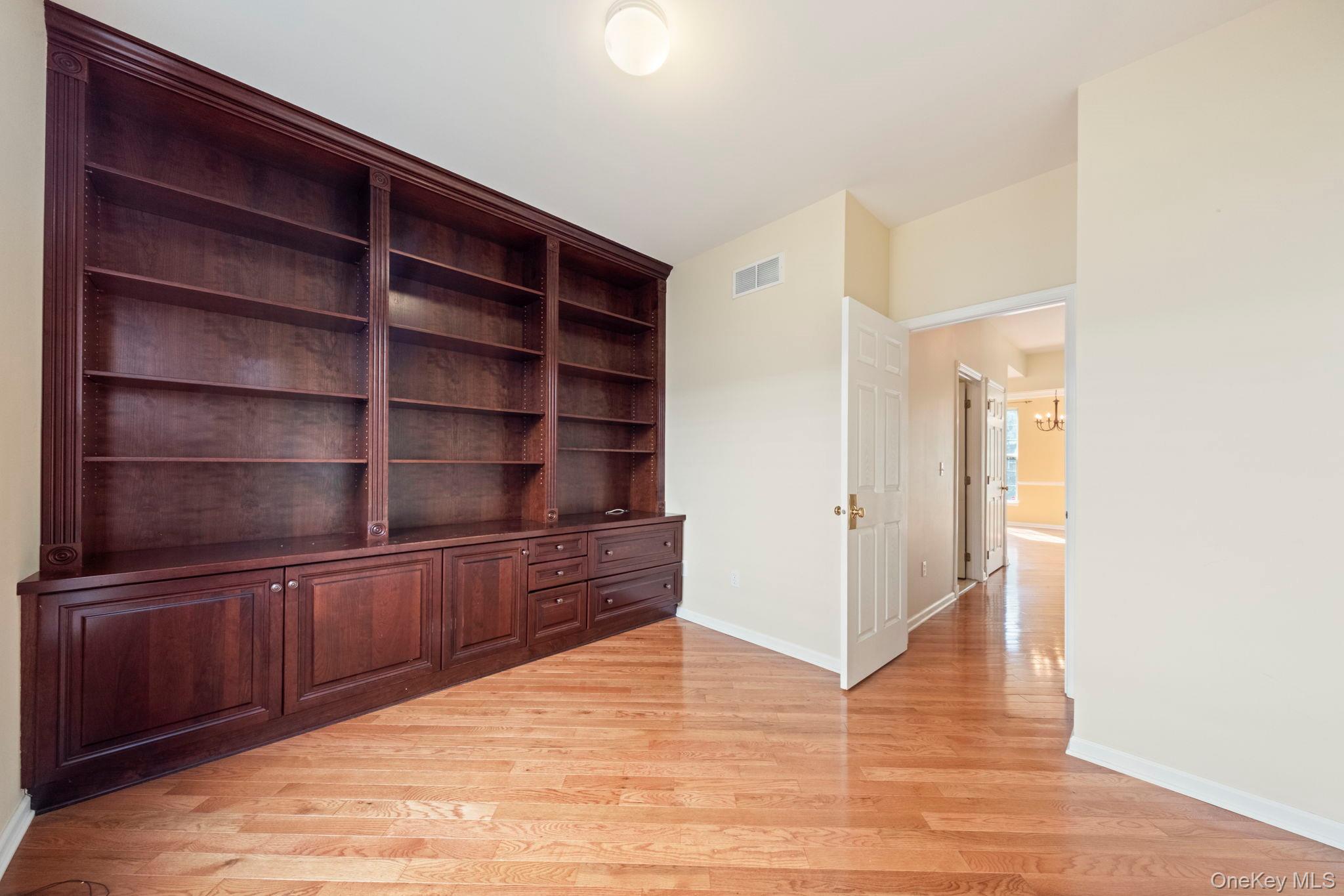 421 Vassar Place – For Sale photo 13