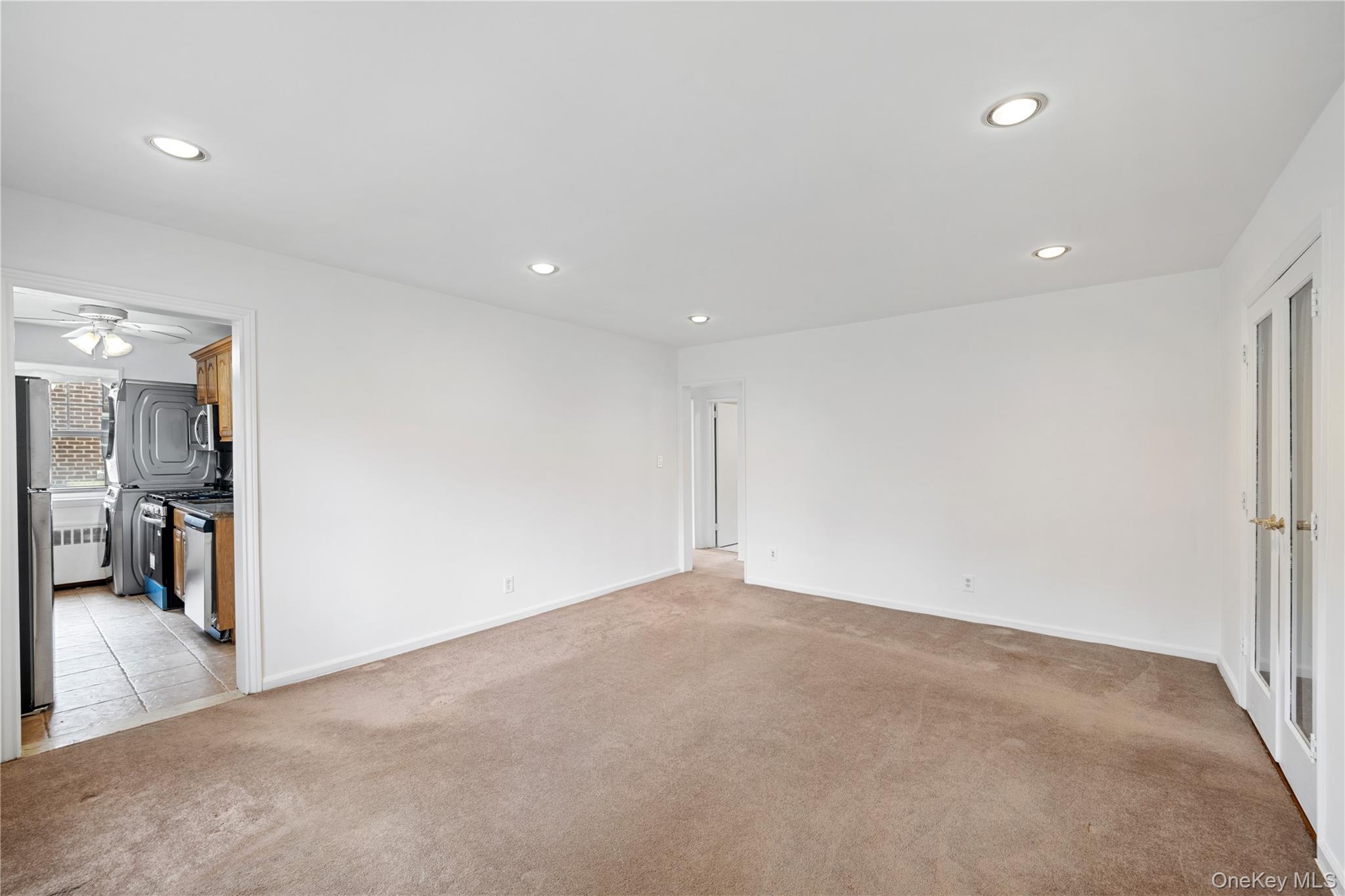 252-38 60th Avenue, Unit L #591 photo 9