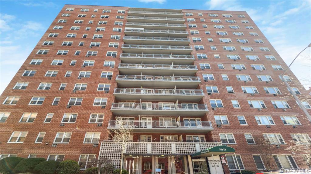 160-10 89th Avenue, Unit 9E photo 2