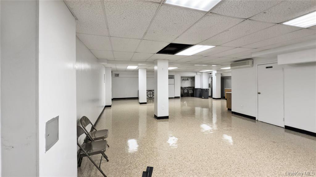 160-10 89th Avenue, Unit 9E photo 20
