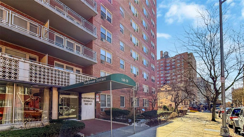 160-10 89th Avenue, Unit 9E photo 4