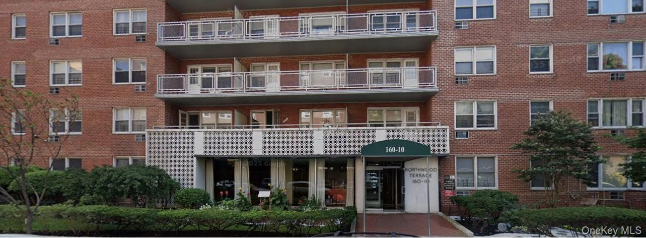 160-10 89th Avenue, Unit 9E