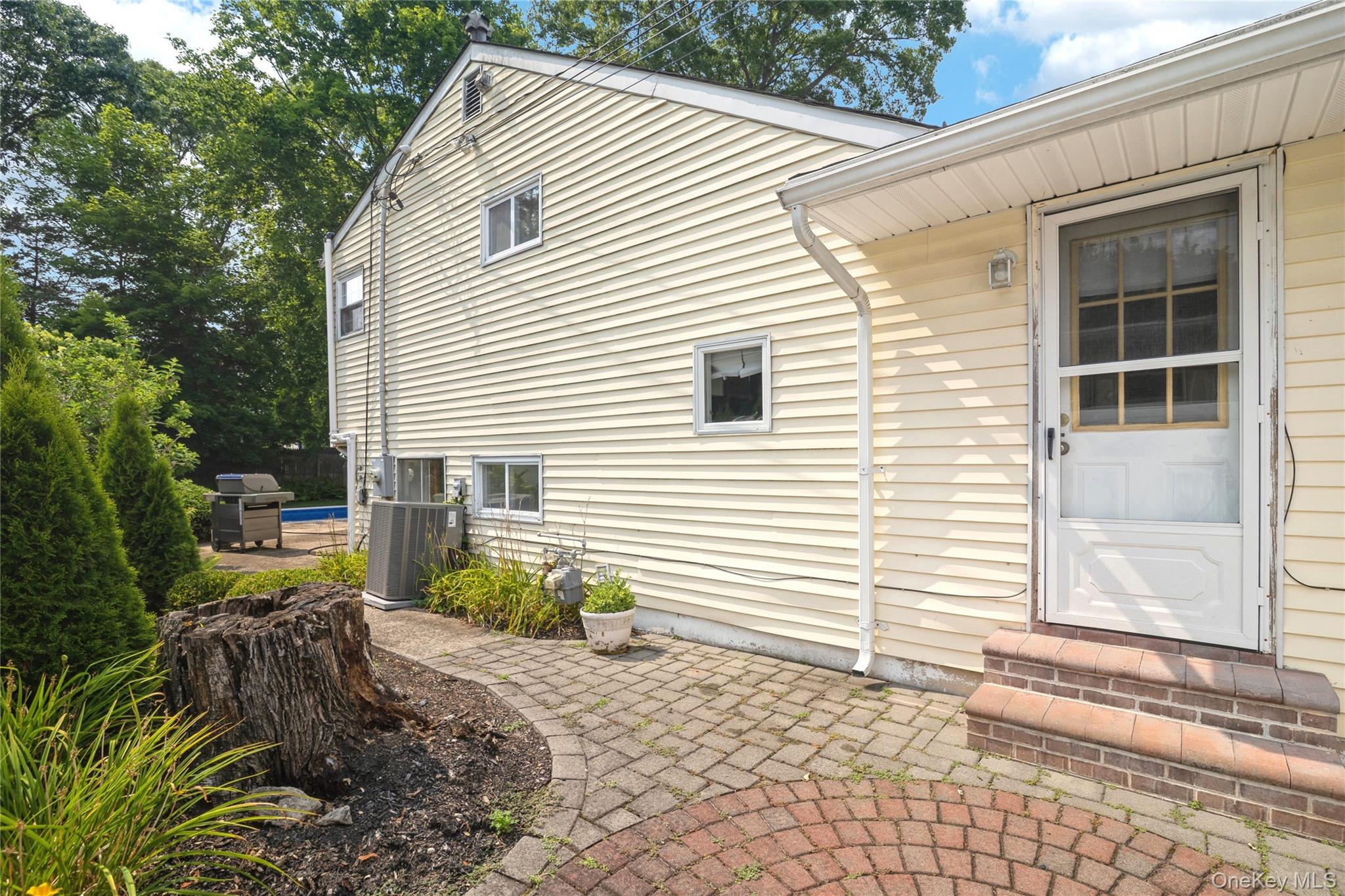 12 Larry Road – For Sale photo 40